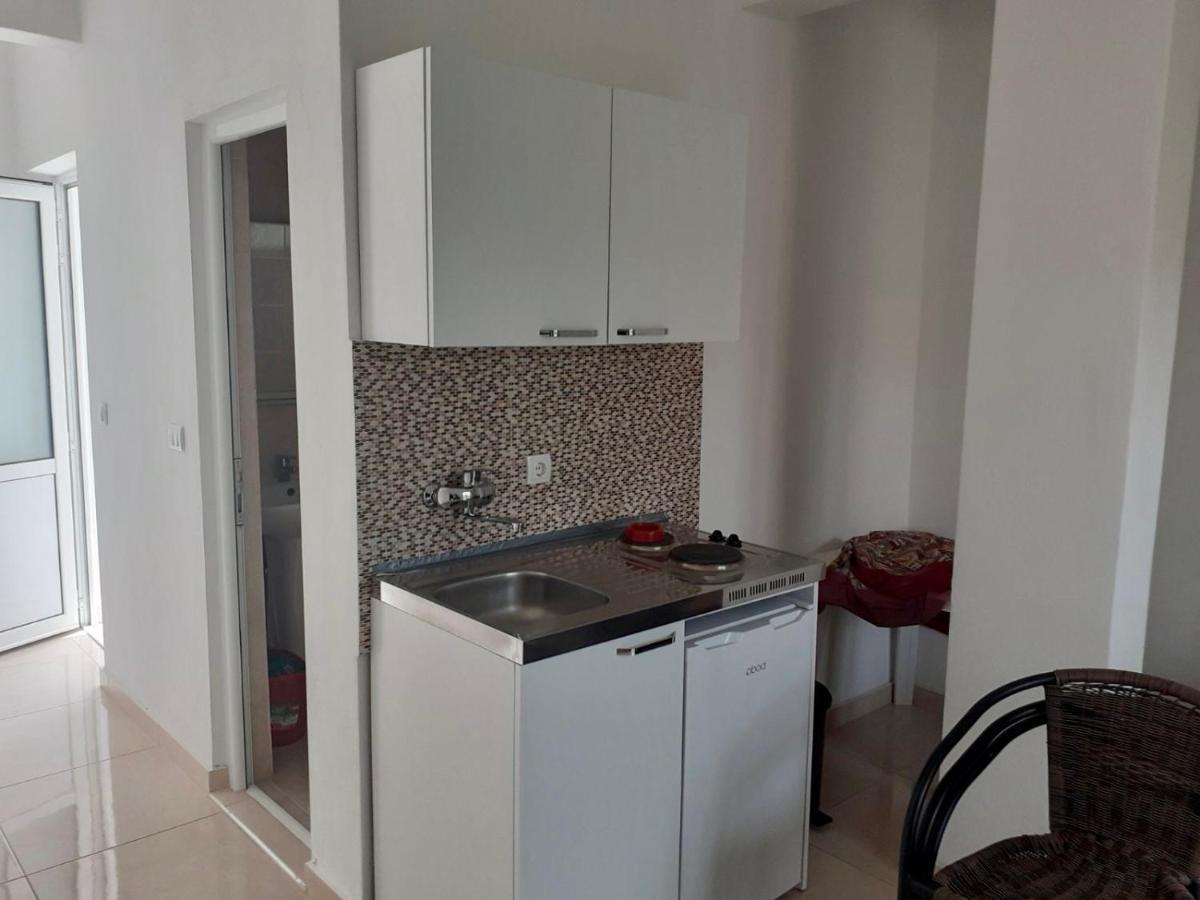 Mar Nero Apartments Bregvija Buitenkant foto