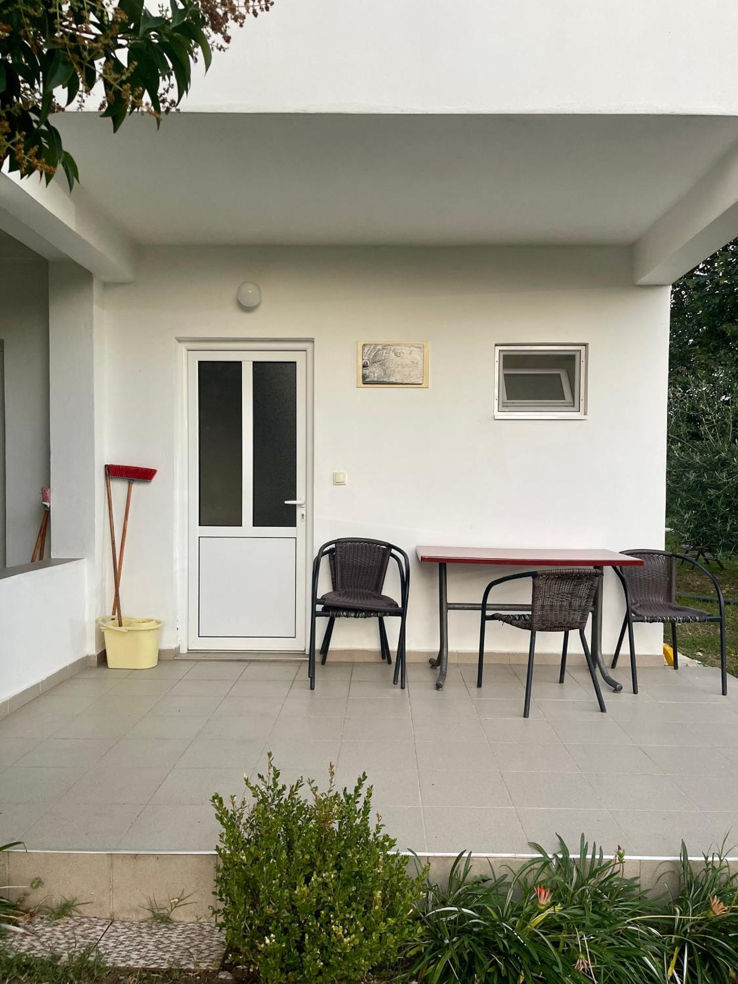 Mar Nero Apartments Bregvija Buitenkant foto