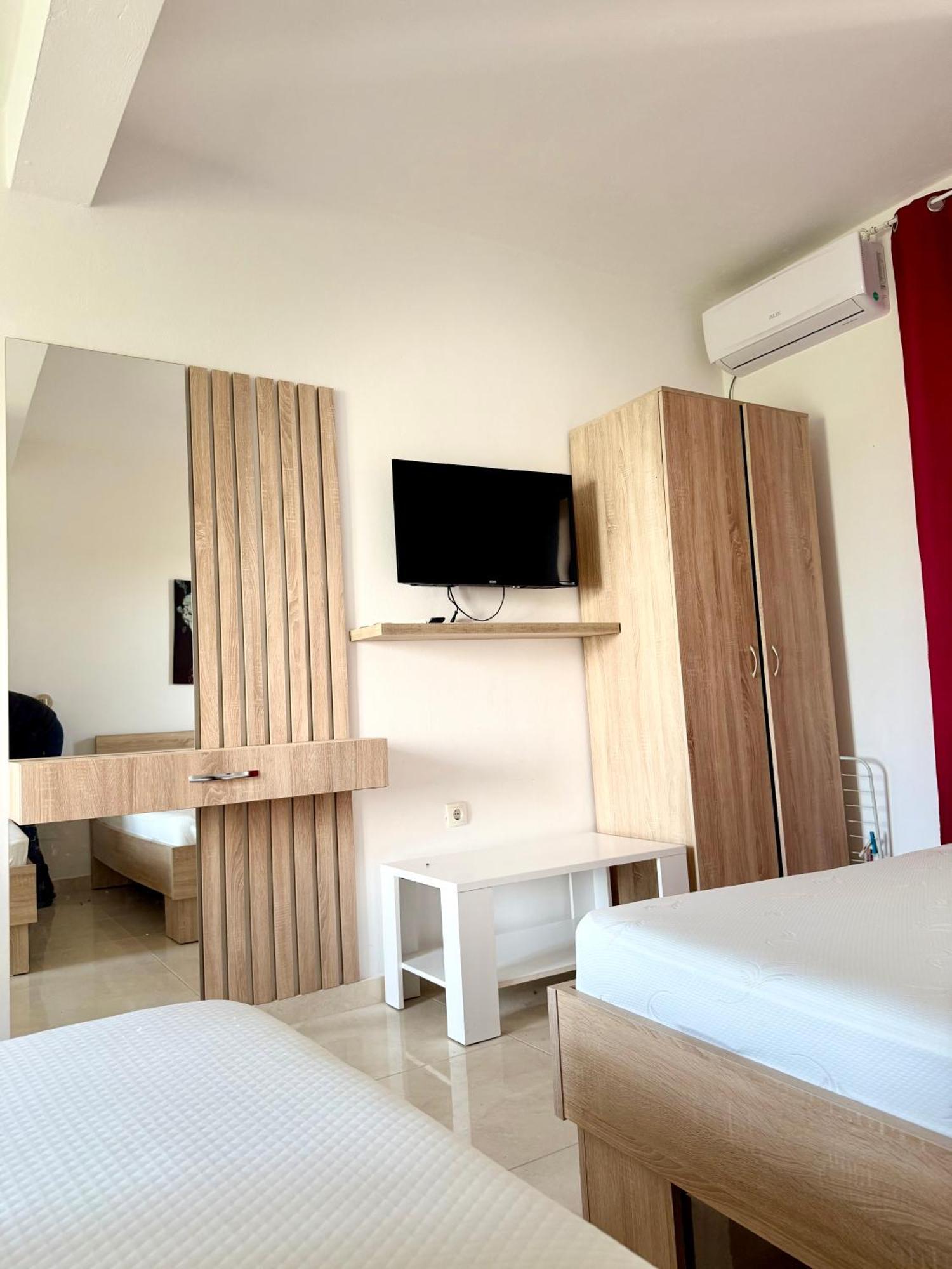 Mar Nero Apartments Bregvija Buitenkant foto